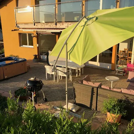 Vaste Rez De 4 Pieces Avec Vue Lac Et Jacuzzi Prive Region Montreux Proche Gare לה טור-דה-פה